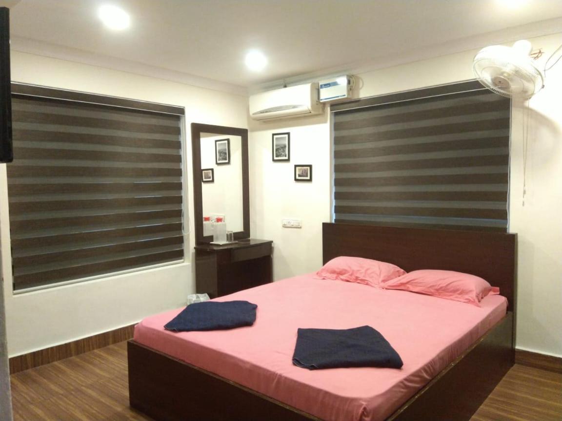 Capital Homestay Thiruvananthapuram ภายนอก รูปภาพ